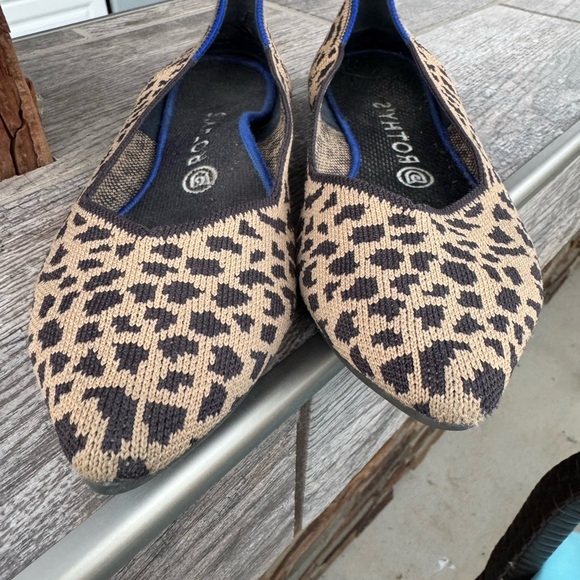 Rothy's Women's The Point Ballet Flats Leopard Print Pointy Toe - Picture 2 of 5